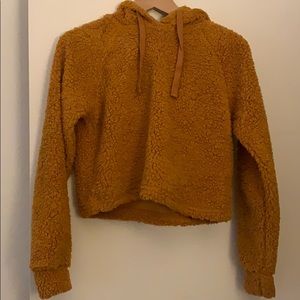 Cropped sherpa sweater
